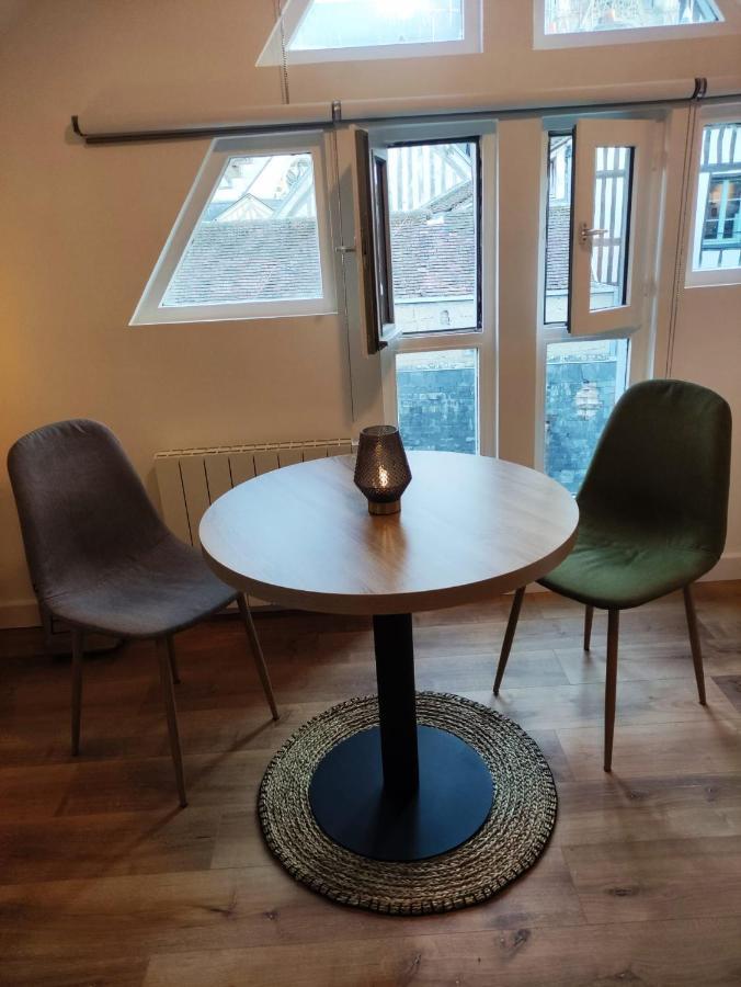 Studio Jeanne L Apartment Руан Екстериор снимка